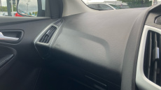 Ford Focus 1.6 Zetec 5dr Petrol Hatchback